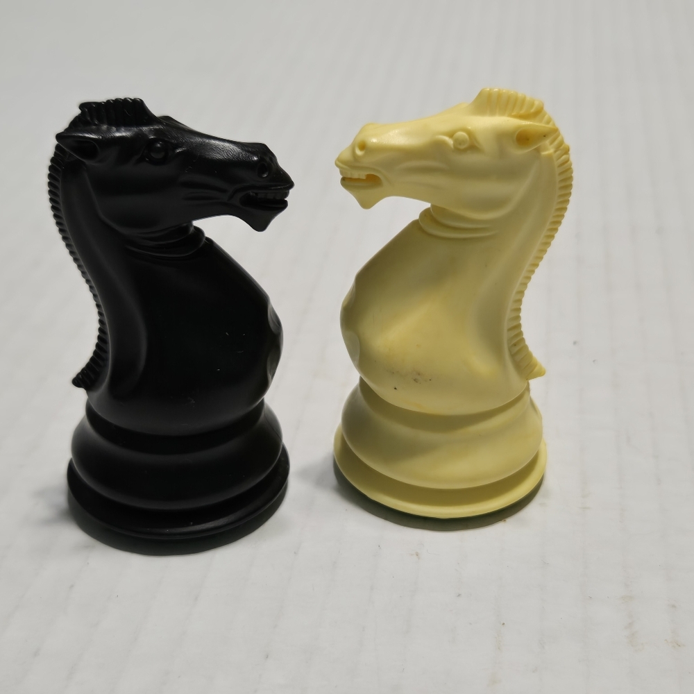 2 Piece Black and White Chess Knight Pieces Decor Set